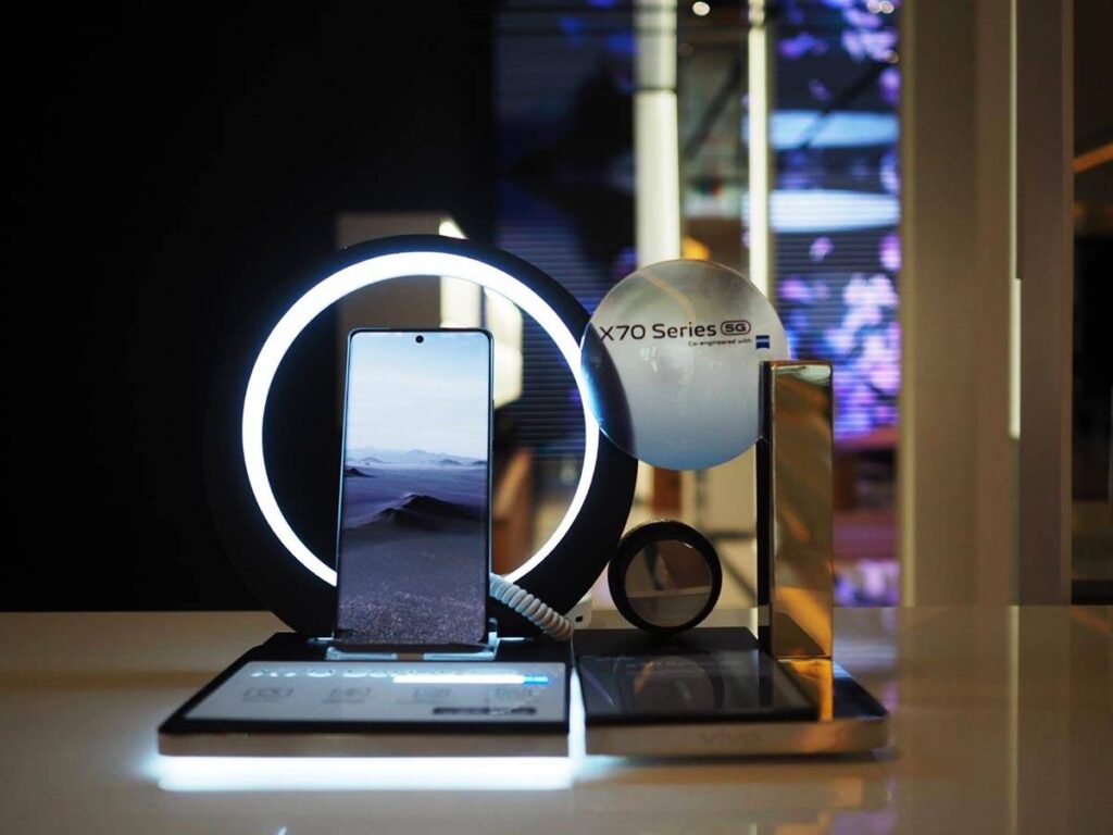 ชมภาพบรรยากาศ vivo flagship store ก่อนเปิดตัวอย่างเป็นทางการ 26 มกราคม 2565
