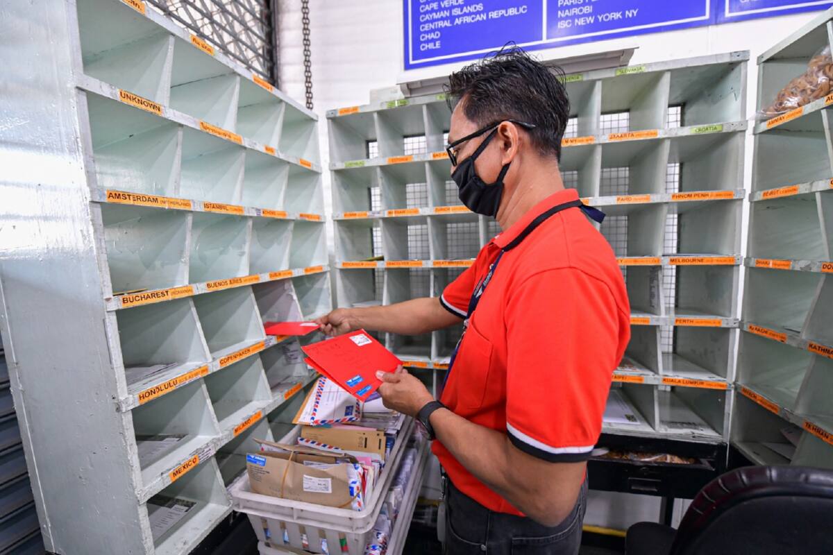 ไปรษณีย์ไทย ตรึงราคาค่าบริการจดหมายในประเทศ 3 บาท และมีอัตราพิเศษสำหรับภาคเอกชนที่ส่งจำนวนมาก
