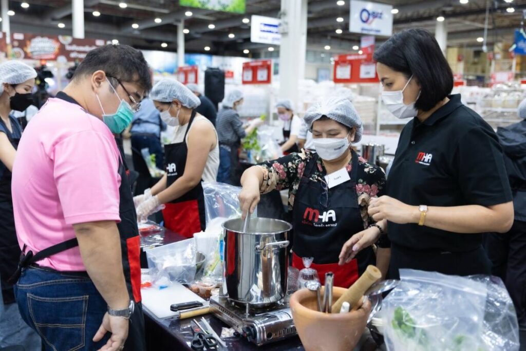 แม็คโคร จับมือ กรมพัฒนาธุรกิจการค้า – สมาคมเชฟประเทศไทย ช่วยธุรกิจร้านอาหารฟื้นฟูกิจการหลังผ่านวิกฤต