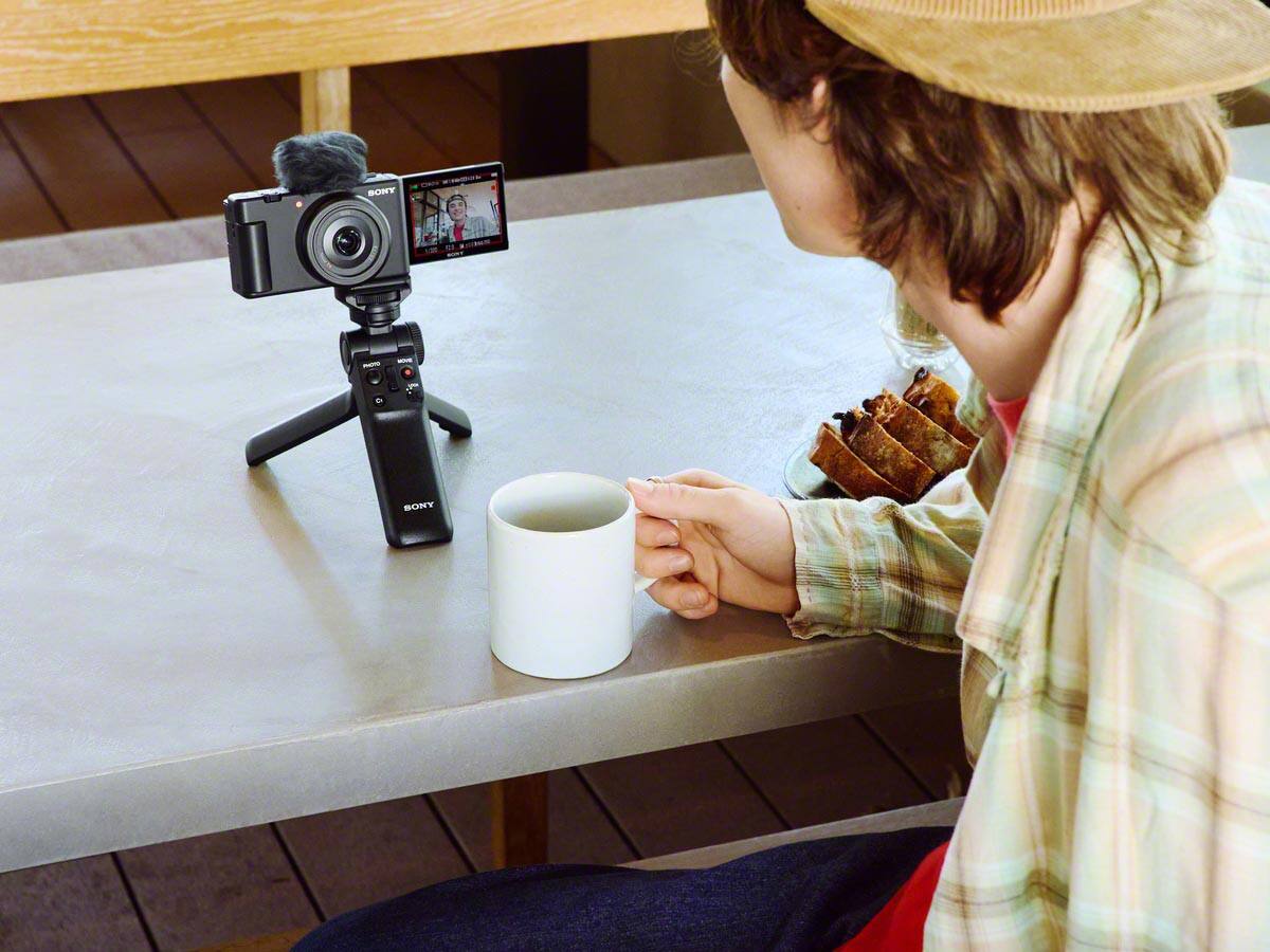 Sony เอาใจสาย VLOG อวดโฉมกล้อง ZV-1F รุ่นใหม่ พร้อมเปิดจอง 18 ต.ค. 65