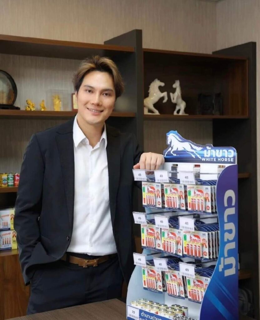 ม้าขาว ส่งทายาทรุ่นที่ 3 ลุยตลาดถ่านไฟฉาย ตั้งเป้ารายได้ 100 ล้านในปีแรก