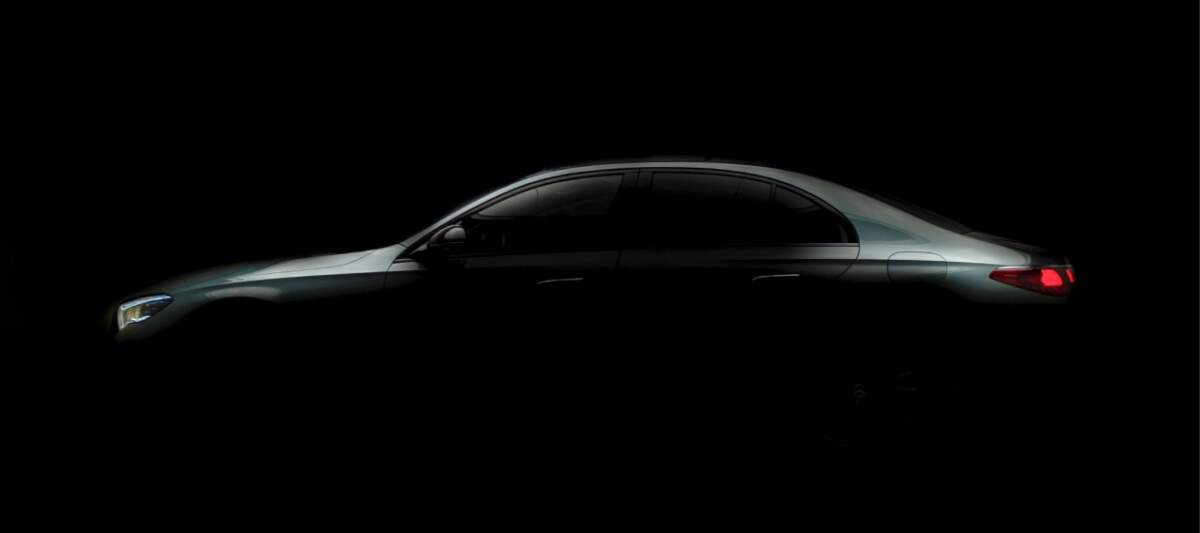 “The new E-Class” โมเดลระดับไอคอนรุ่นล่าสุดจาก เมอร์เซเดส-เบนซ์ เตรียมเปิดตัวแบบเวิลด์พรีเมียร์