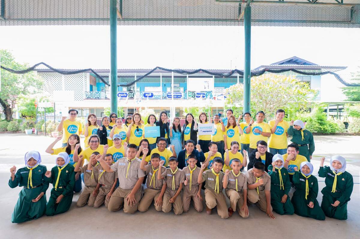 ซันโทรี่ เป๊ปซี่โค ประเทศไทย ผนึกกำลัง ซันโทรี่ เบเวอเรจ แอนด์ ฟู้ด (ประเทศไทย) จัดกิจกรรม One Suntory Helping Hands ชูค่านิยมองค์กร การตอบแทนกลับคืนสู่สังคม
