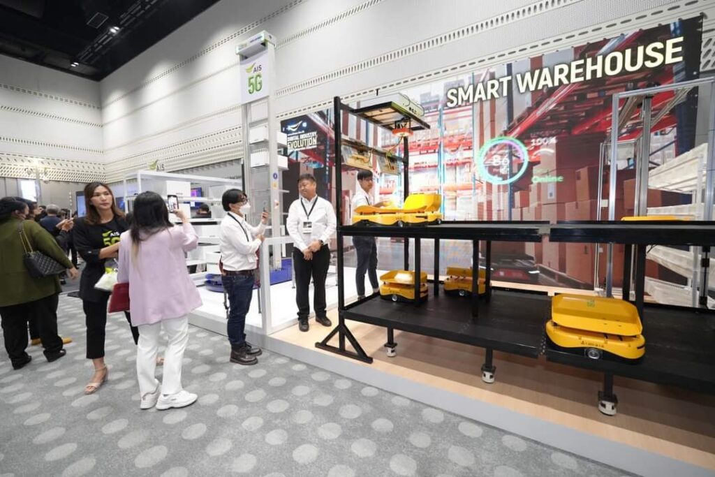 AIS Business ส่งดิจิทัลโซลูชันสุดล้ำ ปักหมุดทรานส์ฟอร์ม 3 Sector หลัก “ภาคการผลิต - ขนส่งและโลจิสติกส์ - อสังหาฯและค้าปลีก” พร้อมย้ำเป้าหมายสร้าง Ecosystem Economy ดันเศรษฐกิจประเทศโต