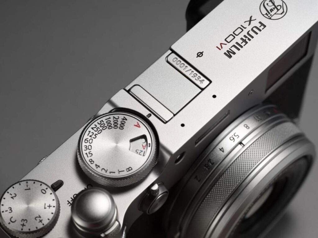 เปิดตัว “FUJIFILM X100VI” เซนเซอร์ X-Trans CMOS 5 HR ความละเอียด 40.2 ล้าน ราคา 59,990 บาท
