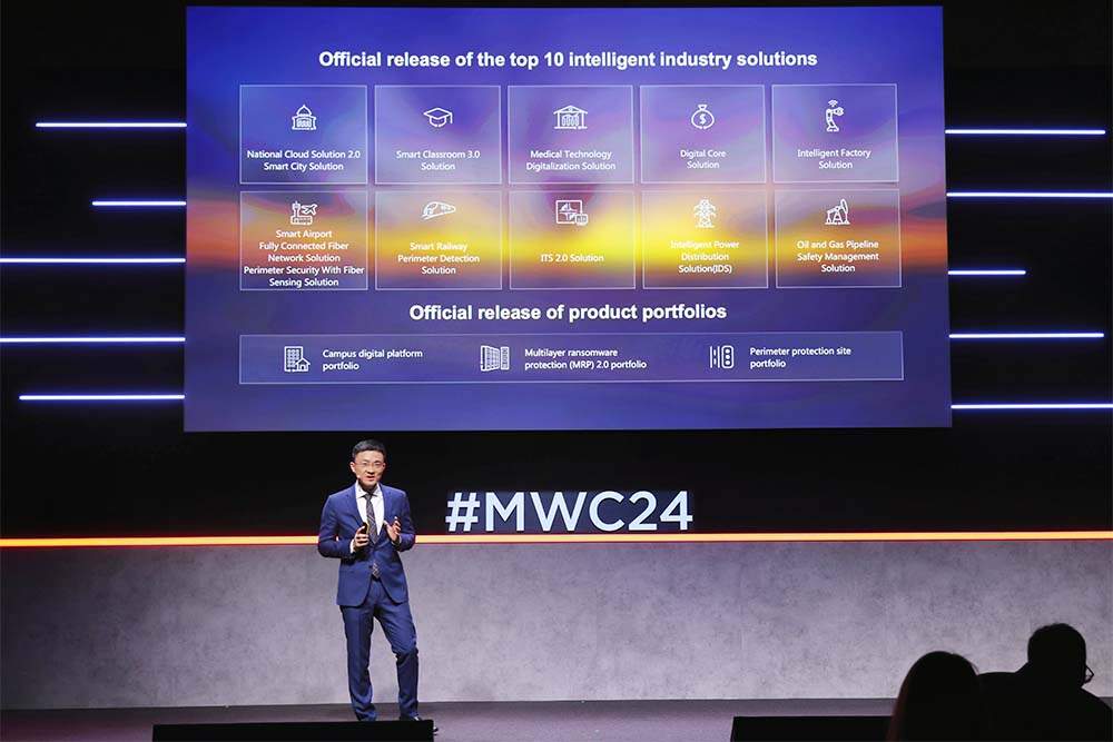 Huawei เปิดตัว 10 โซลูชันสำหรับอุตสาหกรรมดิจิทัลและการเปลี่ยนผ่านอัจฉริยะ พร้อมผลิตภัณฑ์เรือธงซีรีส์ล่าสุด