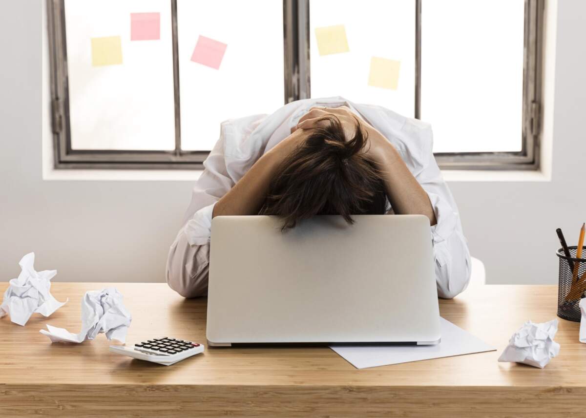 คนกรุงเทพฯ ติดอันดับโลก “Work ไร้ Balance” แพทย์ รพ.วิมุต ชี้ ระวังเป็น "ภาวะสมองล้า" ไม่รู้ตัว! แนะหยุดโหมงาน-ปรับพฤติกรรมด่วน ก่อนเสี่ยงโรคอีกเพียบ