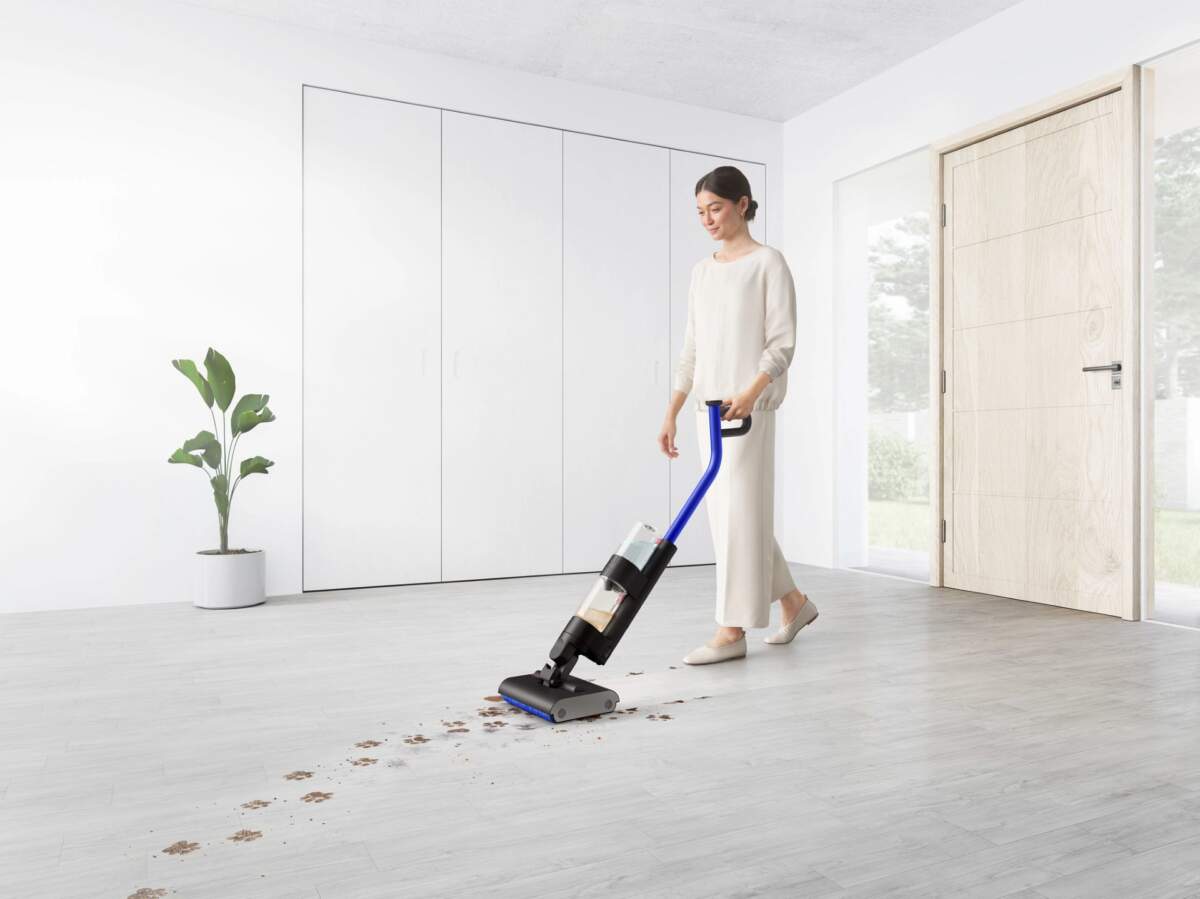 Dyson เปิดตัวเครื่องถูพื้นรุ่นแรก Dyson WashG1 มอบความสะอาดหมดจดด้วยการขจัดคราบเปียกและแห้งในคราวเดียว