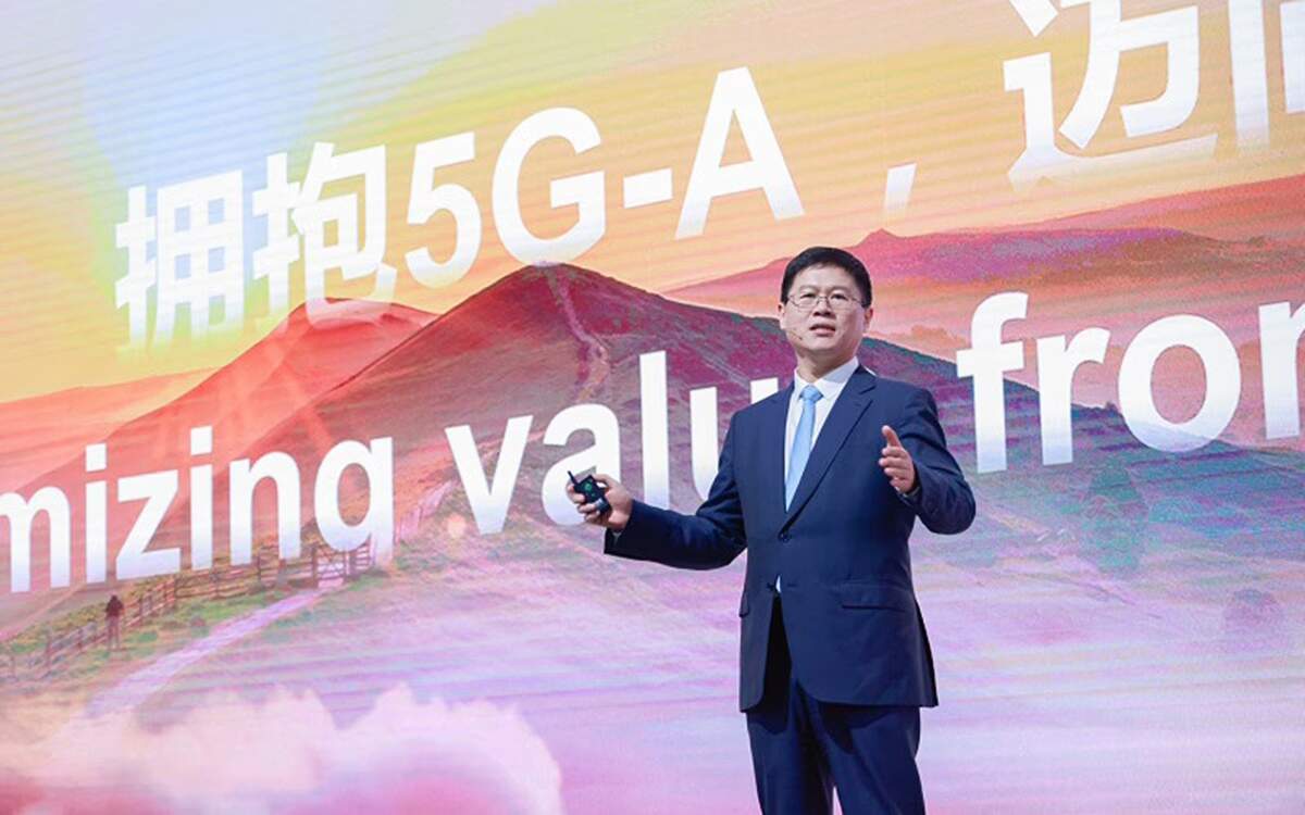 หลี่ เผิง รองประธานอาวุโสหัวเว่ย: หนุนศักยภาพ 5G-A เพื่อเปิดศักราชใหม่ของการจัดการประสบการณ์
