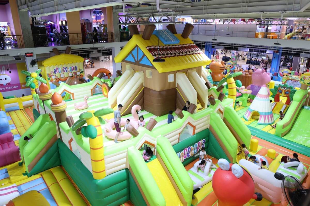เซ็นทรัล หาดใหญ่ ผุด "Bouncetopia" บ้านลมยักษ์ธีมฮาวาย ดึงดูดครอบครัว สร้างแลนด์มาร์คใหม่แดนใต้