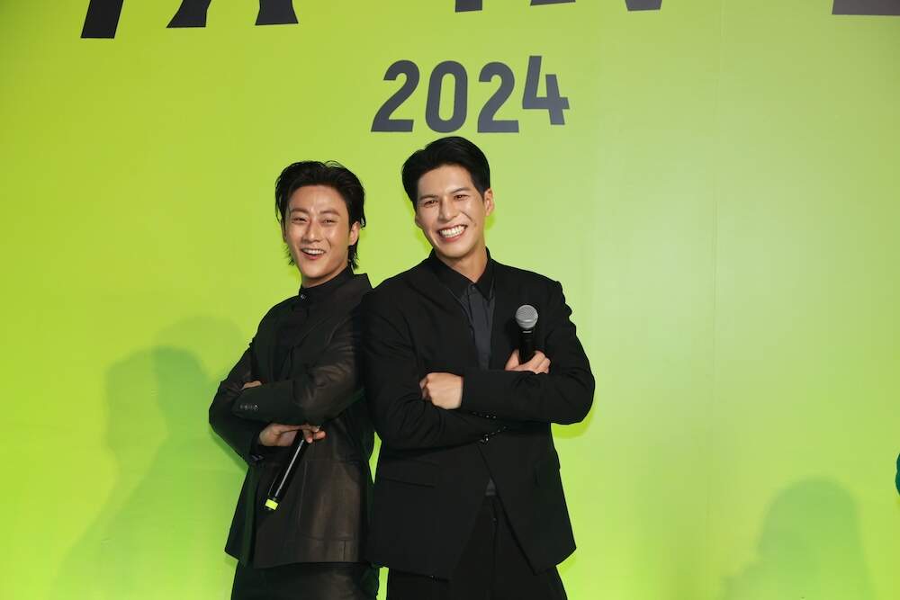 AIS Family จัดเต็มความพิเศษ นำโดย ต่อ ธนภพ, พีพี-กฤษฏ์, จอง-คัลแลน และ BUS ร่วมโชว์เซอร์ไพรส์สุดประทับใจใน AIS FANTIVAL 2024