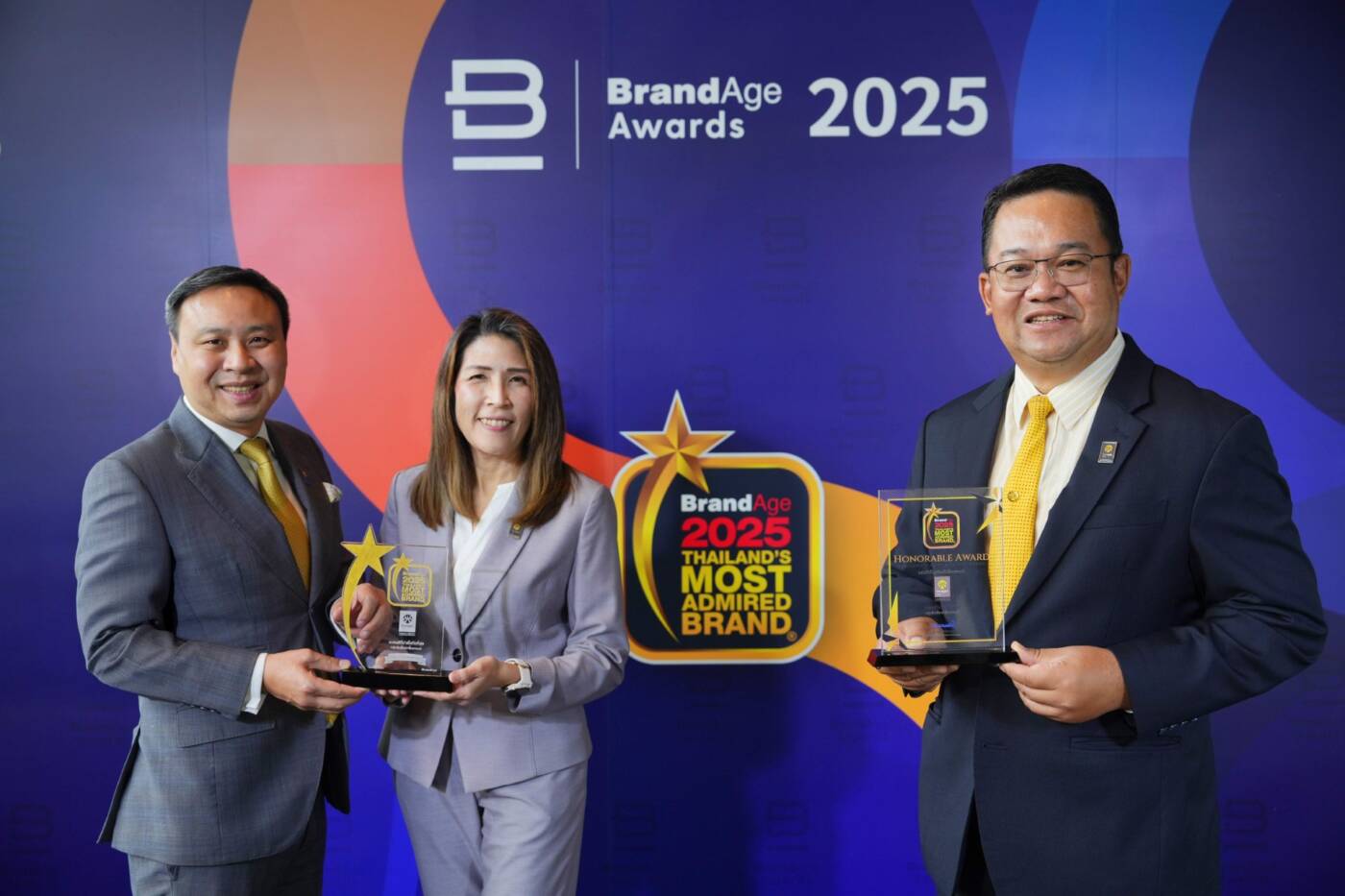 กรุงศรี ออโต้ ฉลองความสำเร็จ 13 ปีซ้อน คว้า 2 รางวัล จากงาน Thailand’s Most Admired Brand 2025