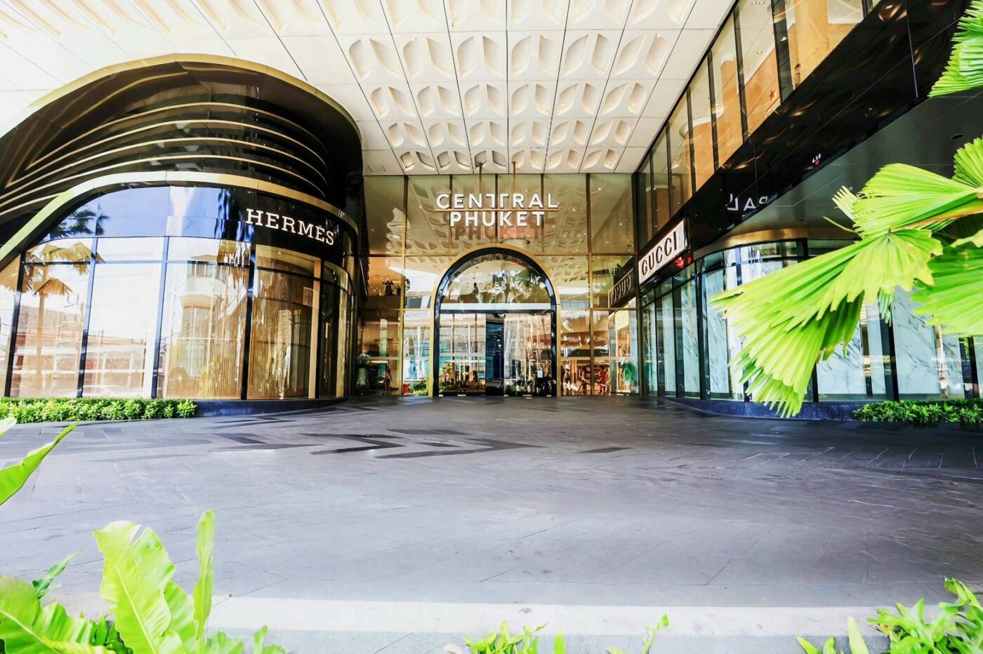 เซ็นทรัล ภูเก็ต ปักธง Luxury Landmark ดึงแบรนด์ดังระดับโลก เสริมทัพรับนักท่องเที่ยว High-Spending