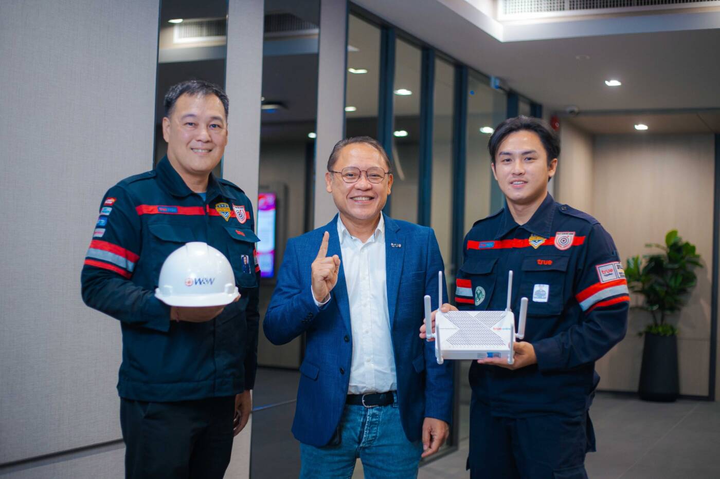 ทรูออนไลน์ คว้าแบรนด์อันดับ 1 เน็ตบ้านต่อเนื่อง 12 ปีซ้อน ตอกย้ำผู้นำ "Your Everyday Connect Tech"