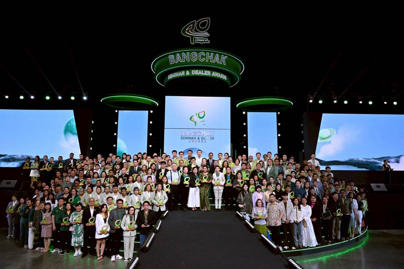 บางจากฯ ผนึกกำลังพันธมิตรปั๊มทั่วไทย มุ่งสู่ "Greenovative Destination" อย่างยั่งยืน
