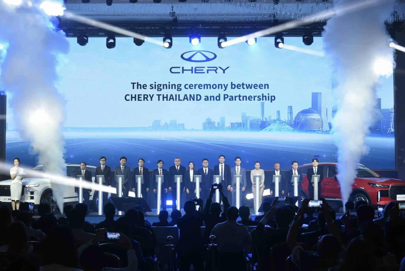 CHERY และ OMODA & JAECOO เปิดตัวเทคโนโลยี Super Hybrid System สุดล้ำ ผนึกกำลังกระทรวงพาณิชย์ พัฒนารถยนต์ไฟฟ้าสัญชาติไทย