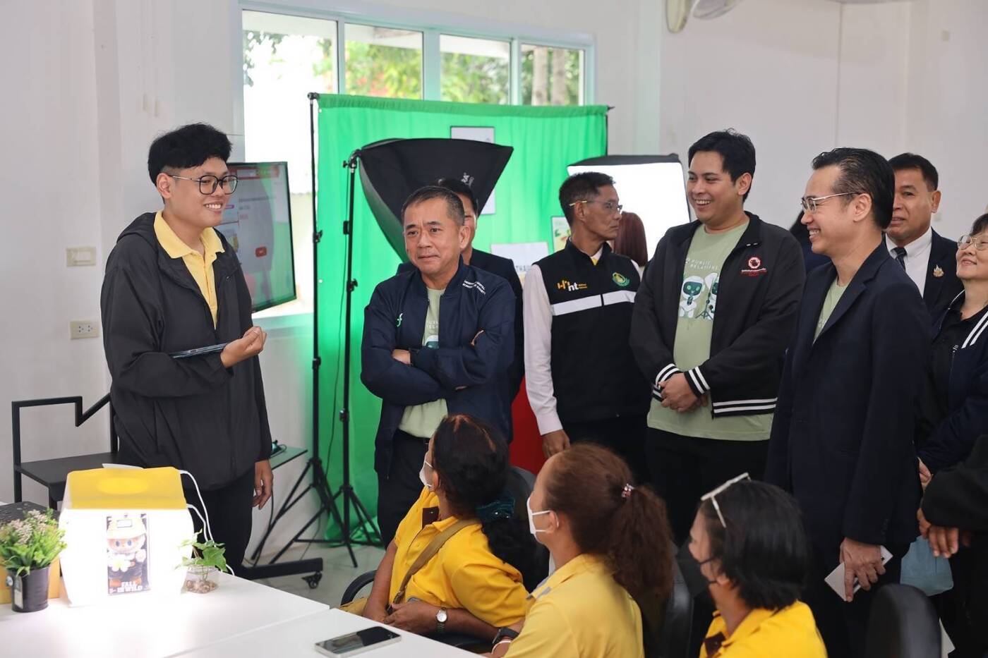 ดีอี ลงพื้นที่เมืองสองแคว เปิด "ศูนย์ดิจิทัลชุมชน" พิษณุโลก ติดอาวุธความรู้ดิจิทัล ปั้นเศรษฐกิจฐานราก