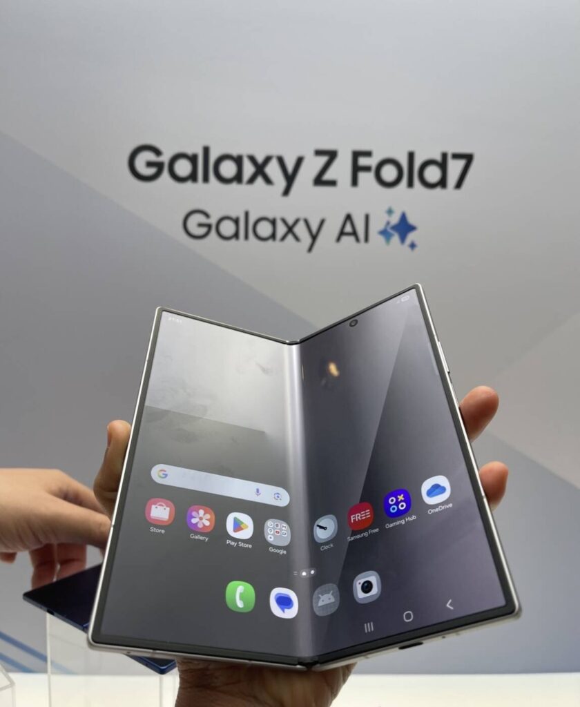 Samsung เปิดตัว Galaxy Z Fold7: ยกระดับสมาร์ทโฟนจอพับ สู่ประสบการณ์ "เหนือกว่าที่เคยพับ" ด้วย AI อัจฉริยะและดีไซน์บางเบา