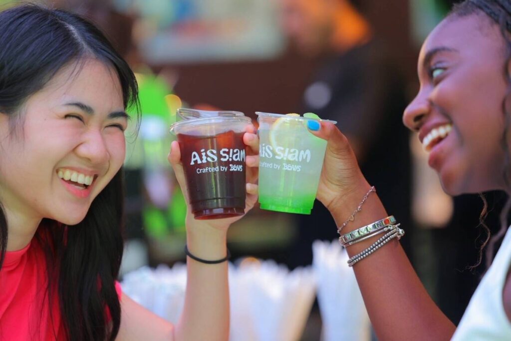 AIS SIAM: แลนด์มาร์กใหม่ใจกลางสยาม ปลุกพลัง Gen C ด้วยประสบการณ์ดิจิทัลเต็มรูปแบบ