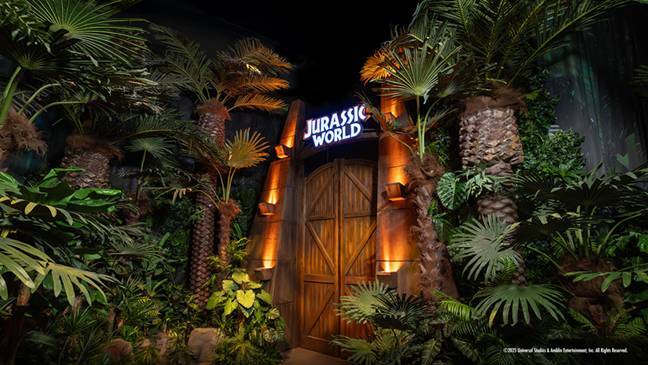 AWC เปิดตัว Jurassic World: The Experience ที่เอเชียทีค