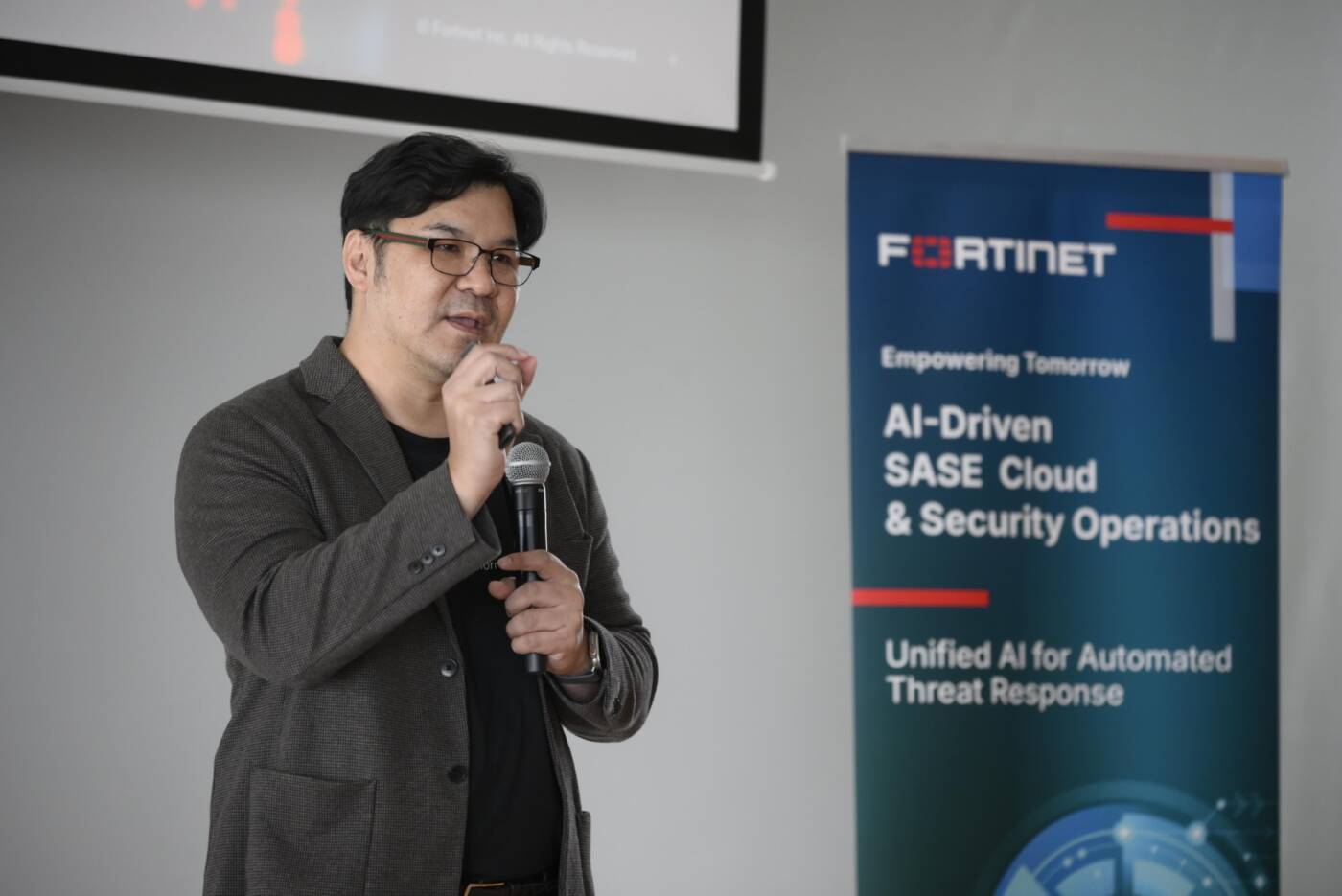 Fortinet ชี้! ผู้นำองค์กรไทยมอง AI เป็นหัวใจหลักในการรับมือภัยไซเบอร์ พร้อมเผยสถิติองค์กรกว่าครึ่งเคยถูกโจมตีด้วย AI
