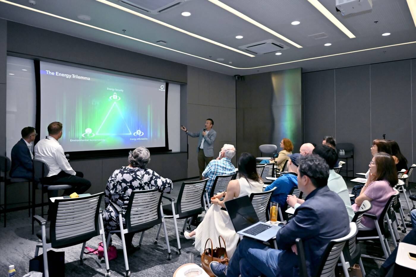 CEO กลุ่มบางจาก ย้ำบทบาทผู้นำด้านนวัตกรรมพลังงานสีเขียวแห่งเอเชีย