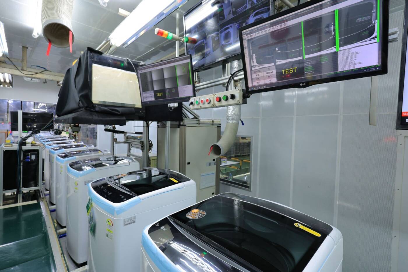 LG ทุ่มยกระดับ 'โรงงานระยอง' สู่ศูนย์กลาง R&D โลก! ผสาน 'K-Tech-ฝีมือไทย' มั่นใจปั้นวิศวกรไทยนำทัพออกแบบ 'เครื่องซักผ้าฝาบน' ส่งออกกว่า 90%