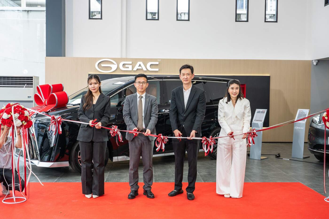 M18 Mobility สู้ศึก EV เปิดตัวโชว์รูม GAC แห่งที่ 2 'สะพานใหม่' พร้อมผนึก iGreen+ ขยายเครือข่ายชาร์จ รองรับตลาดรถยนต์ไฟฟ้าโตต่อเนื่อง
