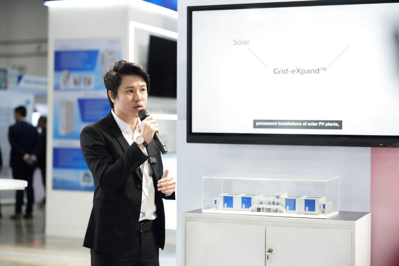 ฮิตาชิ เอนเนอร์ยี่ ชู 'ดิจิทัล' อาวุธหลัก! เร่งเครื่องไทยสู่เป้าหมาย Net Zero ในงาน IEEE PES GTD Asia 2025