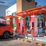 Huawei ผนึก 'คอร์เนอร์สโตน' และ 'สปาร์ค อีวี' ลุยเปิดสถานีชาร์จ EV อัลตร้าฟาสต์ 10 แห่งในไทย! ชูเทคโนโลยี Liquid-cooled ดันไทยสู่ฮับ EV อาเซียน