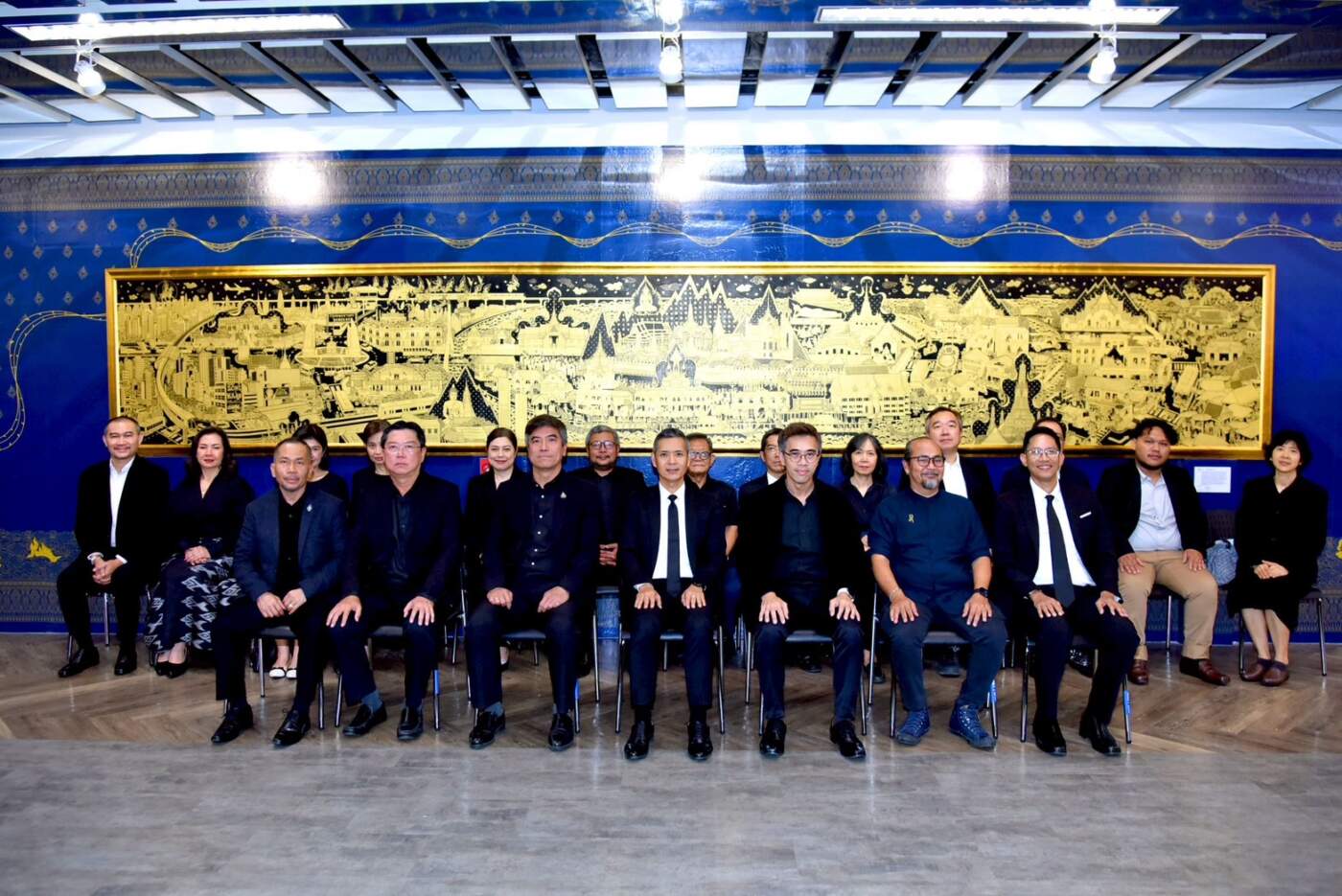 รฟม. มอบรางวัลประกวดศิลปกรรม 'ลายรดน้ำ' MRT สายสีม่วงใต้