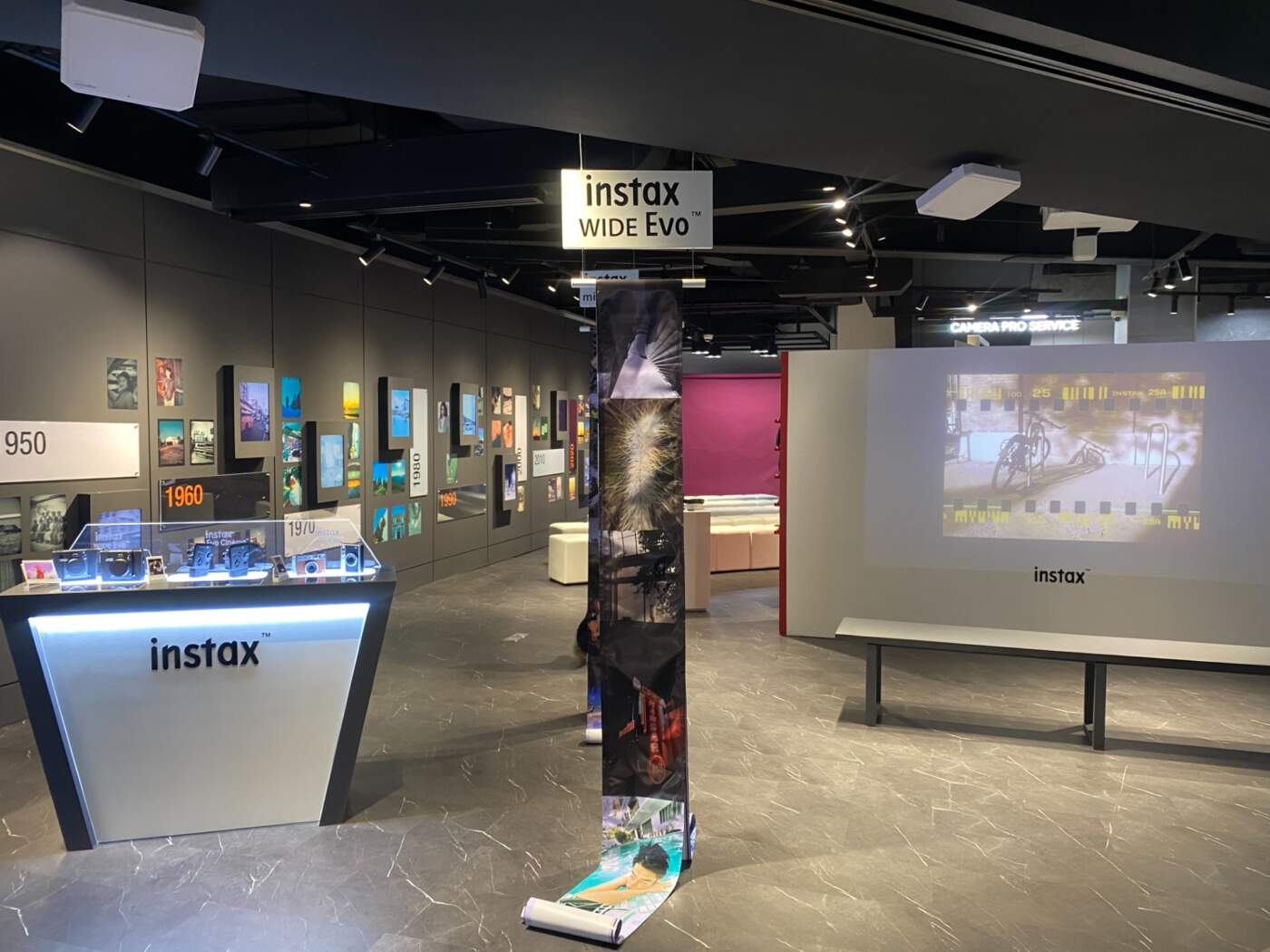 SYNNEX พาสัมผัสเสน่ห์เหนือกาลเวลาในนิทรรศการ FUJIFILM "Decades of Possibilities" เจาะลึกนวัตกรรม instax mini Evo Cinema
