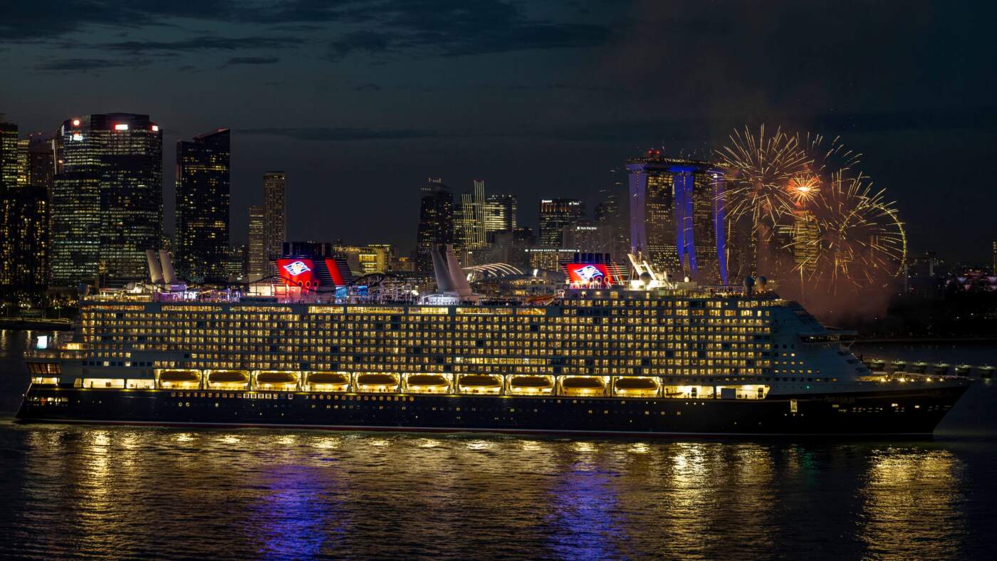 Disney Adventure แลนดิ้งสิงคโปร์! เปิดฉากเรือสำราญดิสนีย์ลำแรกในเอเชีย พร้อมล่องเที่ยวปฐมฤกษ์ 10 มีนาคมนี้