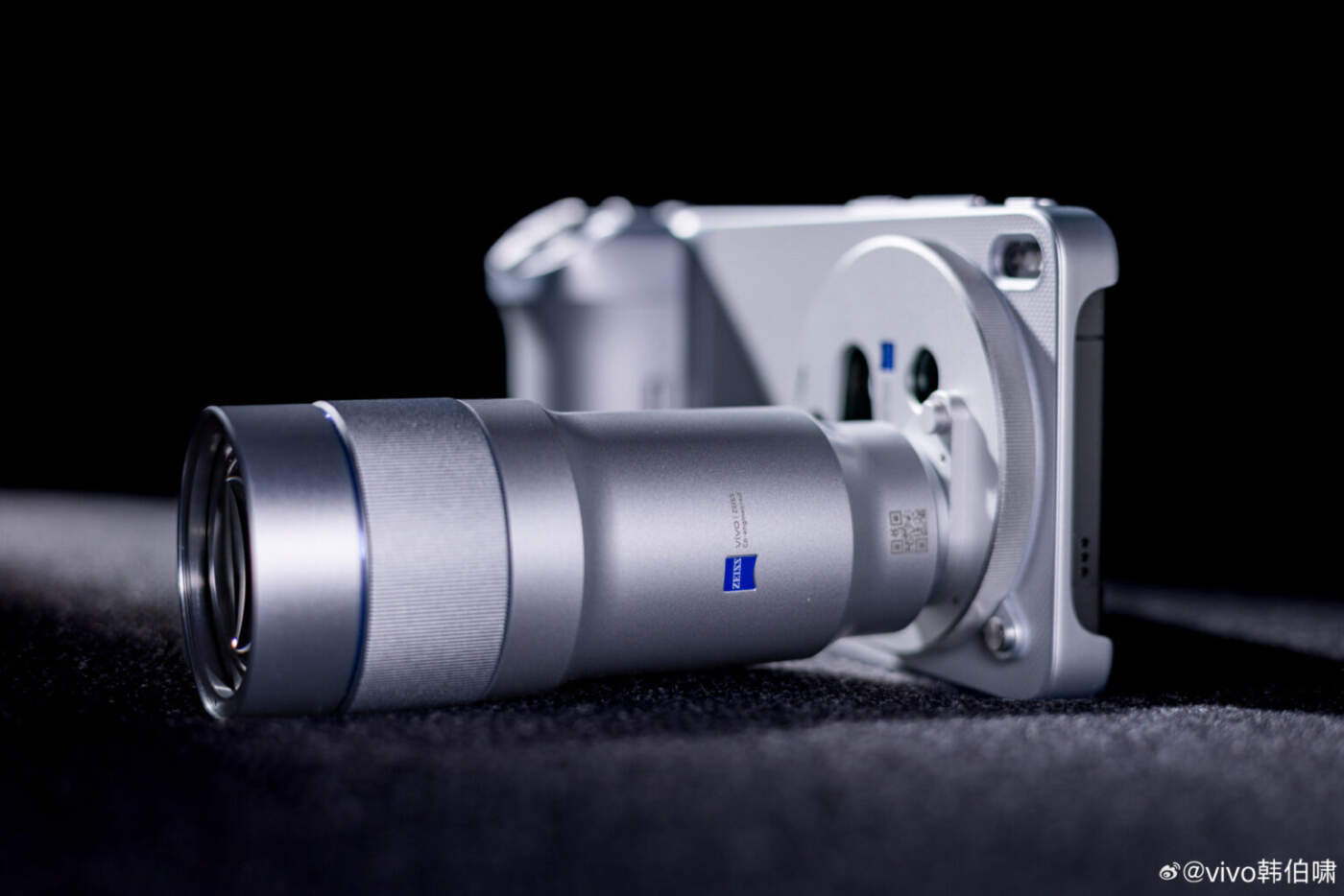 vivo เปิดตัวเลนส์เสริม ZEISS Extender 200mm และ 400mm อัปเกรด X300 Ultra สู่สุดยอดกล้องซูมไกล