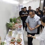 ผู้ว่าฯ ลำพูน ชู "ซีพีแรม" ต้นแบบธุรกิจยั่งยืน นวัตกรรมอาหารมาตรฐานโลก ขับเคลื่อนเศรษฐกิจชุมชนภาคเหนือ
