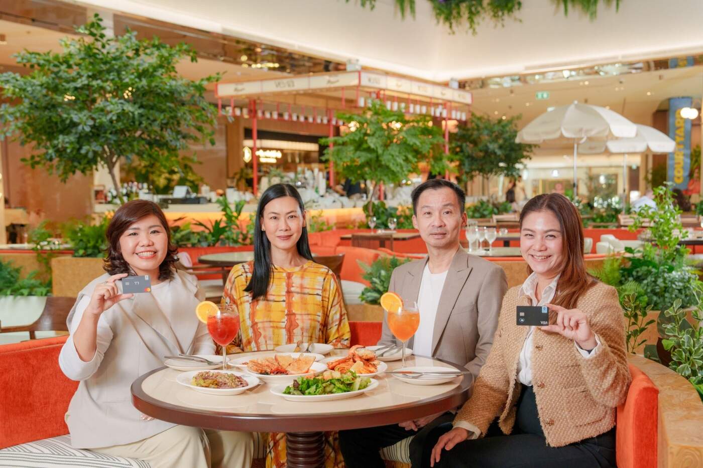 เซ็นทรัลพัฒนา ผนึก บัตรเครดิตกรุงศรีฯ จัดแคมเปญใหญ่ ลุ้นบินลัดฟ้ากินมื้อหรูที่โอซาก้า