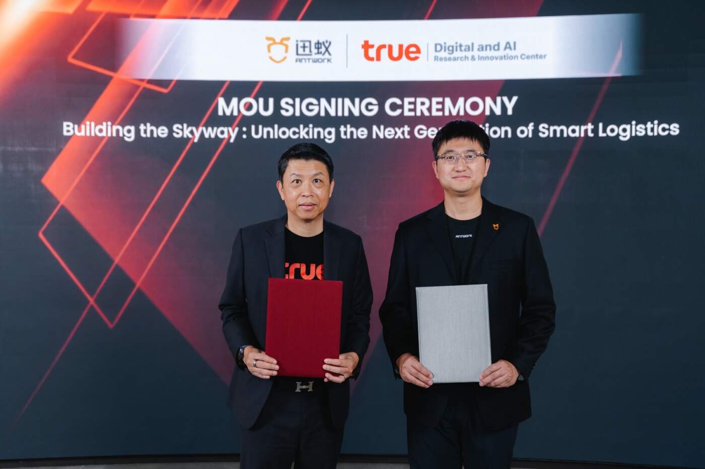 ทรู จับมือ Antwork เปิดตัว “โดรน AI” พลิกโฉมโลจิสติกส์ไทย ขนส่งเวชภัณฑ์ด่วน-ลดคาร์บอน