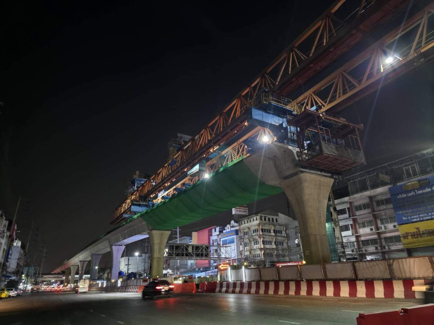 รฟม. ตรวจเข้มก่อสร้างรถไฟฟ้าสายสีม่วงใต้ ย้ำมาตรการ EIA ช่วงกลางคืน