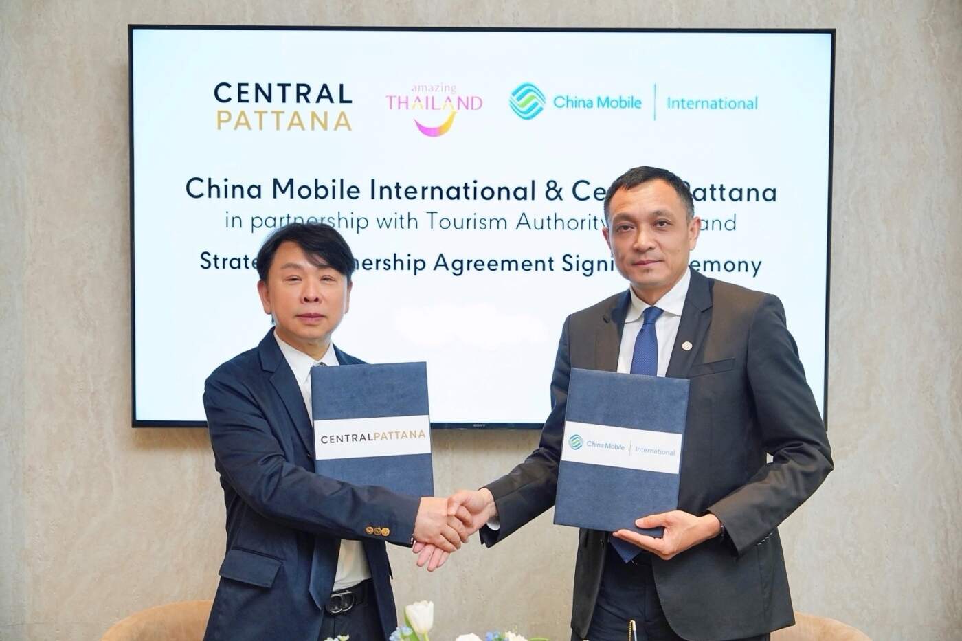 เซ็นทรัลพัฒนา จับมือ China Mobile ยักษ์ใหญ่เบอร์ 1 โลก ปั้นแคมเปญรับนักท่องเที่ยวจีนผ่านแอป JegoTrip