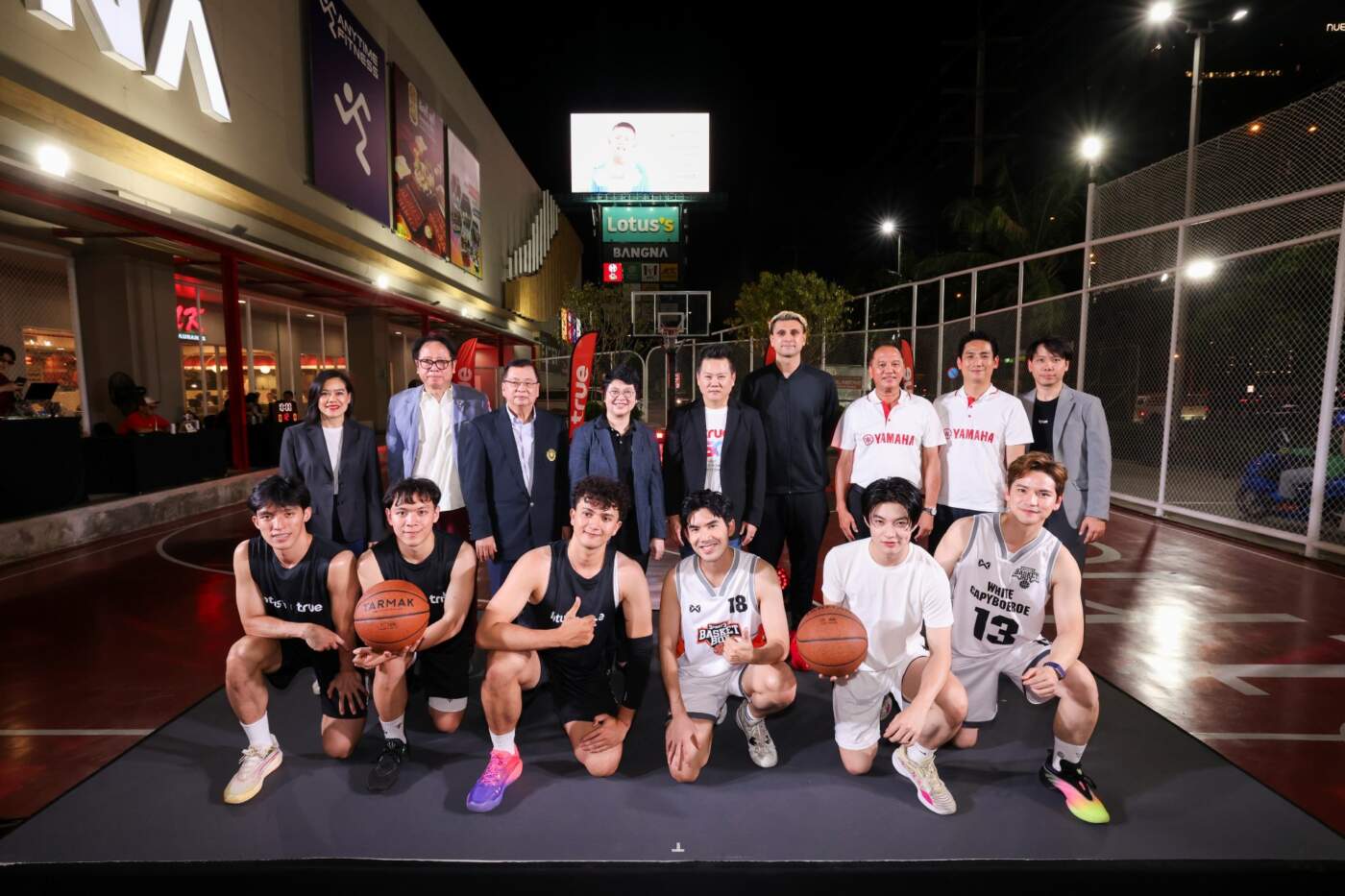 ทรู x โลตัส พลิกโฉมลานหน้าห้างสู่ “True Alpha Urban Ground” สนามบาสอัจฉริยะเพื่อความเท่าเทียม