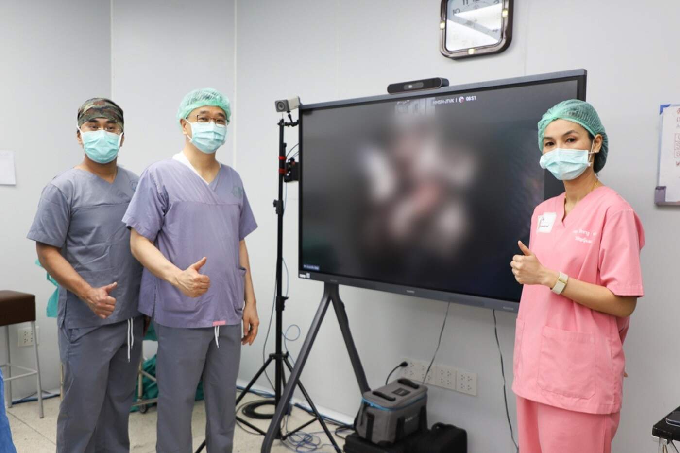 หัวเว่ย ผนึก รพ.ชุมแพ ปฏิวัติวงการแพทย์ไทย ใช้ Telemedicine 4K ถ่ายทอดผ่าตัดเรียลไทม์ ยกระดับการเรียนรู้ไร้ขีดจำกัด