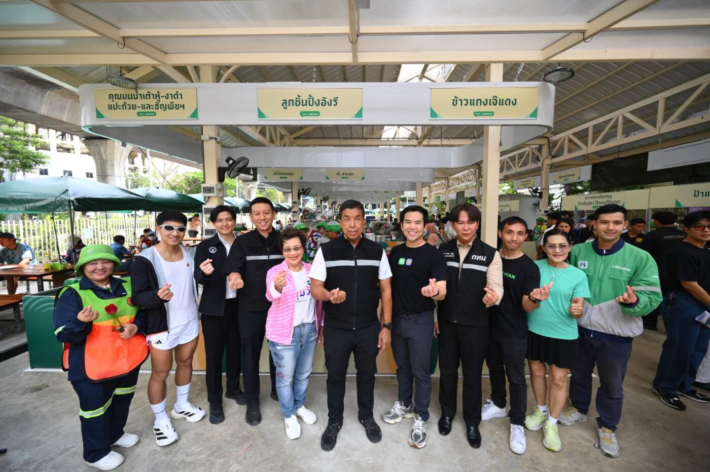 กทม. ปั้น “Hawker Center สวนลุมพินี” ยกระดับสตรีทฟู้ดไทยสู่มาตรฐานใหม่ จับมือ LINE MAN Wongnai หนุนเทคโนโลยีช่วยพ่อค้าแม่ค้า