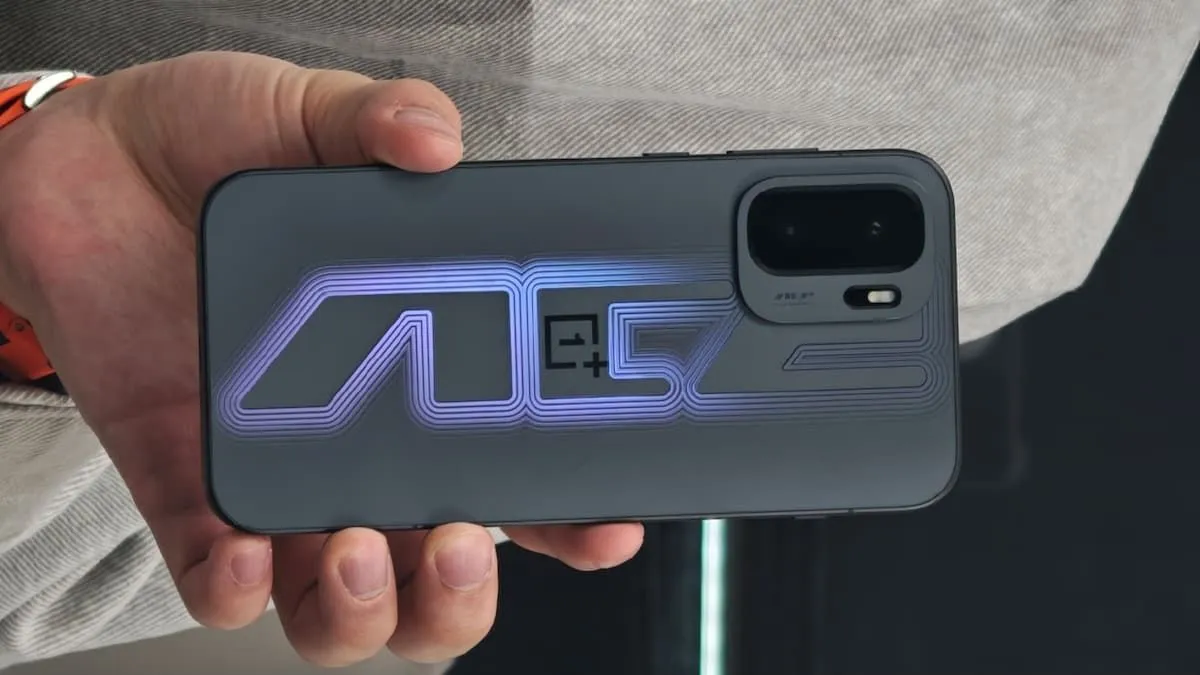 OnePlus Ace 6 Ultra เตรียมเปิดตัวพร้อมแบตเตอรี่ 8500 mAh และหน้าจอ 165Hz
