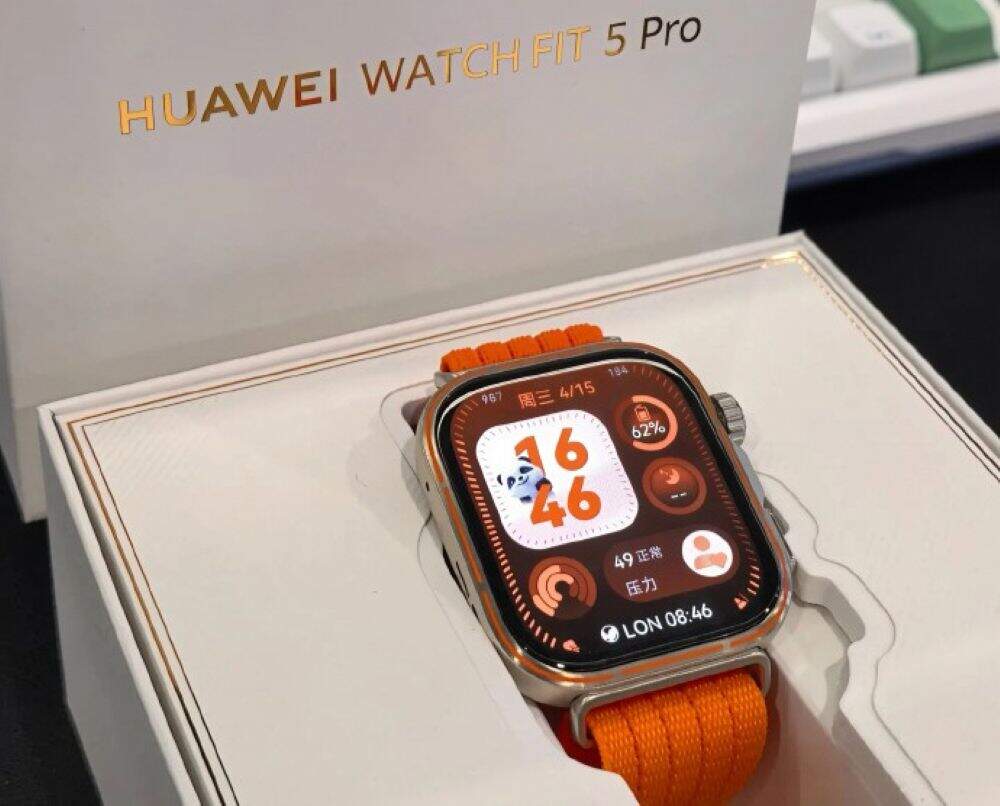หลุดดีไซน์ Huawei Watch Fit 5 Pro จอใหญ่ขอบบางเฉียบ พร้อมสายถักสีส้มสุดจี๊ด