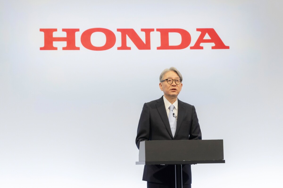 เจาะแผน Honda 2026: พับแผนอีวีแคนาดา ทุ่มงบไฮบริด-ซอฟต์แวร์ ตั้งเป้าทุบสถิติกำไร