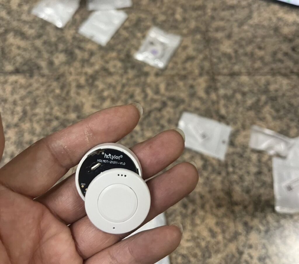 รฟม. จับมือ จุฬาฯ พัฒนา ‘MRTA Wayfinder’ นวัตกรรม Beacon นำทางด้วยเสียง ช่วยผู้พิการทางการเห็นนั่ง MRT