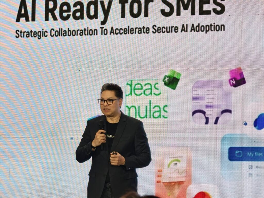 AIS Business จับมือ ไมโครซอฟท์ เปิดโครงการ "AI Ready for SMEs" ขับเคลื่อนธุรกิจไทยยุคดิจิทัลด้วย AI ปลอดภัย 24 ชั่วโมง