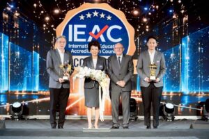 ม.ศรีปทุม คว้ามาตรฐานสากลระดับสูงสุด 5 ดาวจากสถาบันระดับโลก IEAC พร้อมกวาด 3 รางวัลใหญ่ตอกย้ำบัณฑิตมีงานทำ 95%