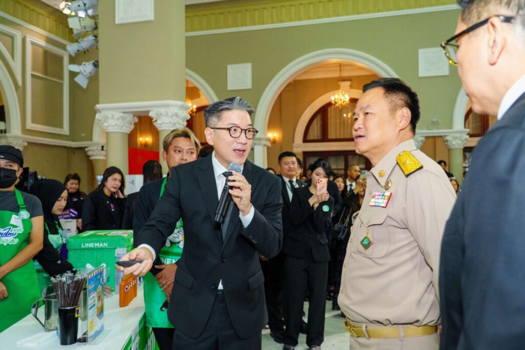 LINE MAN ลุย ‘ไทยช่วยไทย พลัส’ วันแรก ชวนนายกฯ ชักชาไทยเปิดฤกษ์ คาดดันออเดอร์โต 2 เท่า