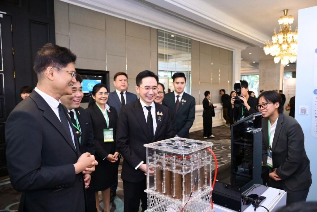 อว. ดัน สทน. ก้าวสู่ศตวรรษใหม่ ชูเทคโนโลยีนิวเคลียร์ SMRs ตัวเปลี่ยนเกมพลังงานสะอาด ขับเคลื่อน AI Economy ยั่งยืน